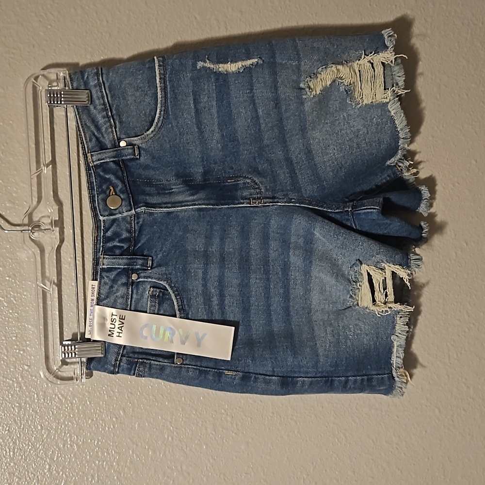 Hi rise tinseltown mom shorts size 7/28 NWT